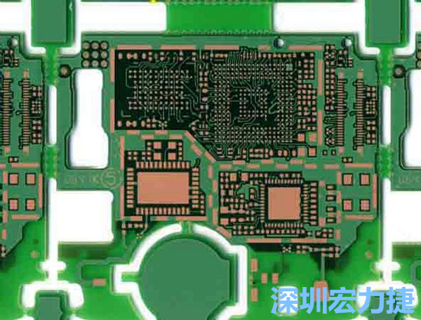 在產(chǎn)品極度要求小型化設(shè)計時，可利用HDI板材壓縮主板面積，同時具減輕重量優(yōu)點。